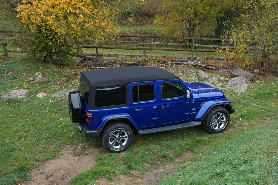  Jeep Wrangler Unlimited Overland (JL) 2018 года  (EU) (фото 12 из 12)